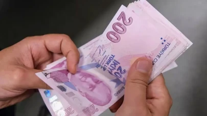 Yaşlı ve engelli aylıkları hesaplara yatırılmaya başlandı