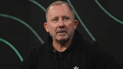 Sergen Yalçın Fenerbahçe'nin başına mı geçiyor? İddialara canlı yayında yanıt verdi