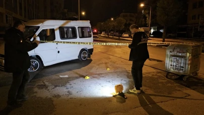 Çorum'da evinin önünde silahlı saldırıya uğradı