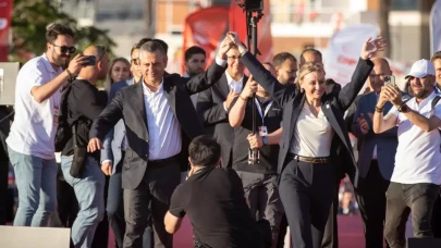 DEVA'dan istifa eden Seda Kaya Ösen CHP'ye katıldı