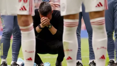 9 puan farktan şampiyonluğu veren antrenör hemen kovuldu