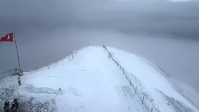 Mayıs ayında kar sürprizi! Görenler şaşkınlığını gizleyemedi