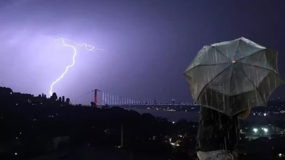 İstanbul için uyarı üstüne uyarı! Kuvvetli yağış ve elektrik fırtınası geliyor