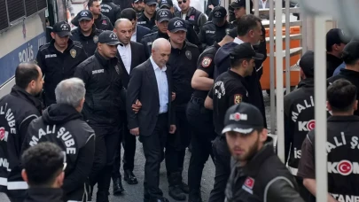 CHP'li 5 belediye başkanı görevden alındı