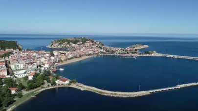 Bayram tatilinde 6 bin nüfuslu ilçeye 150 bin kişi geldi