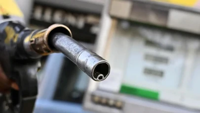 Bu benzin zammı ile litre fiyatı ilk kez 50 lirayı bulacak!