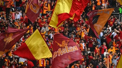 Galatasaray 3 isme teşekkür ederek yollarını ayırdı