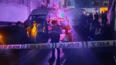 Kağıthane'de düğün çıkışı tartıştığı yakınını başına taşla vurarak öldürdü