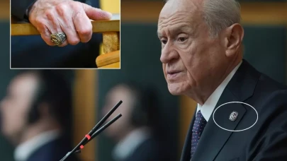 MHP Lideri Devlet Bahçeli'nin yüzüğü ve rozeti dikkat çekti! İşte üzerindeki mesaj