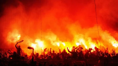 Gelirse yer yerinden oynar! Süper Lig devi, yılın transfer bombasını patlatıyor