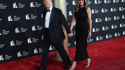 Trump'a tiyatroda soğuk duş: Oyuncular sahneye çıkmayı reddetti