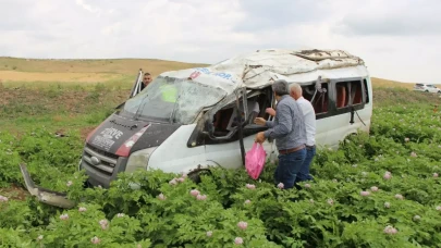 Amasya’da yolcu minibüsü takla attı: 1 ölü, 4 yaralı