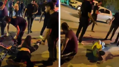 Tanımadıkları kişiler tarafından sokakta tabancayla ayaklarından vuruldular