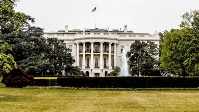 Beyaz Saray'da kırmızı alarm! Gazeteciler apar topar çıkarıldı