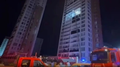 26 katlı binada korkutan yangın: Biri bebek 3 ölü, 39 yaralı