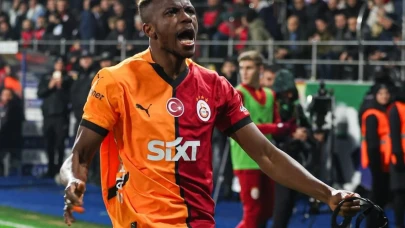 Victor Osimhen'in gece yarısı yaptığı paylaşım taraftarı heyecanlandırdı