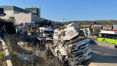 Kocaeli'de feci kaza: 5 ölü, 1 yaralı