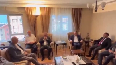 CHP'li vekilin annesinin taziyesinde Kürtçe mevlit okundu