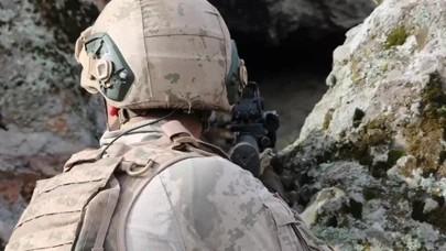 Metan gazından şehit düşen askerleri madenciler çıkardı