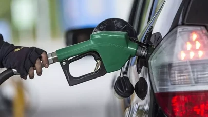 Akaryakıta yeni zam! Bir eşik daha aşılıyor