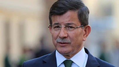 Ahmet Davutoğlu’ndan istifa eden vekillere sert tepki