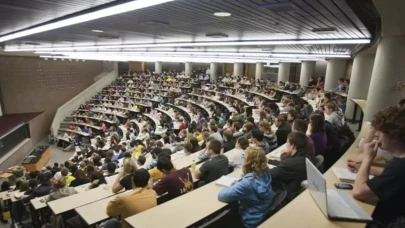 4 üniversitede 14 fakülte ve enstitü kapatıldı