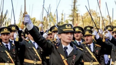 Mahkemeden Ebru Teğmen hakkında 'pes' dedirtecek karar