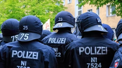 Alman polisi, Gazze'ye destek gösterisine müdahale etti: Çok aayıda gözaltı!