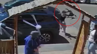 Ankara'da anne ve çocuğa otomobil çarptı!