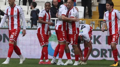 Süper Lig'den düşen takımın yıldızı komik rakama transfer oluyor