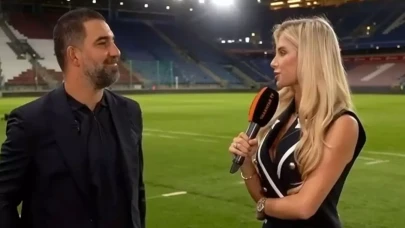 Arda Turan'ın röportajdaki bakışlarına dikkat: Bu kez spikerden gözlerini ayırmadı