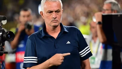 Mourinho, Fenerbahçe yönetimini topa tuttu