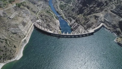 Temmuzda elektrik tüketimi sıcak hava etkisiyle arttı, doğalgaz üretimde lider