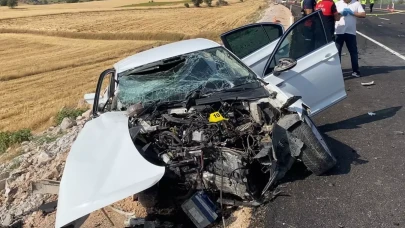 Katliam gibi kaza: Anne-baba ve 2 aylık bebekleri öldü, kızları ağır yaralı
