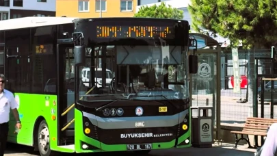 CHP'li belediyeden skandal uygulama! Otobüsler 30 Ağustos'ta bayraksız sefer yaptı