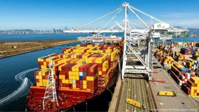 ABD, Türkiye ve AB ülkelerine yüzde 15 gümrük vergisi getirdi