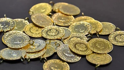 Altın resmen parlıyor! Gram ve çeyrek fiyatı uçtu, asıl bomba 2026'da!