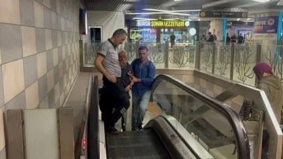 Bursa metrosunda ölümcül şaka: Yaşlı adam raylara düştü