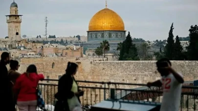 İsrail’den Kudüs’te skandal karar: Filistinlilere özel izin zorunluluğu