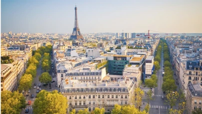 Güney Afrika'nın Paris Büyükelçisi otel önünde ölü bulundu