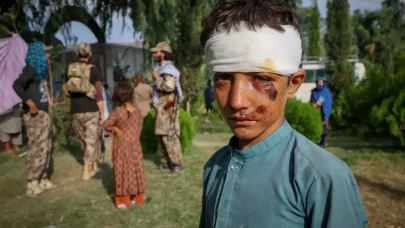 Yerle bir olan Afganistan cehennemi yaşıyor! Bir deprem daha...