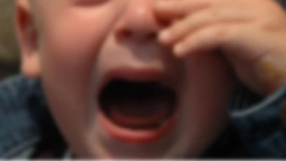 Henüz 3,5 yaşında! Çığlıkları sokağı inletti