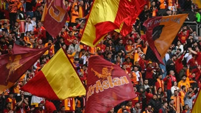 Galatasaray genç golcüyle anlaştı! Perşembe günü İstanbul'a geliyor