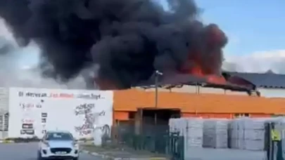 Erzurum Organize Sanayi Bölgesi’nde boya fabrikasında yangın paniği