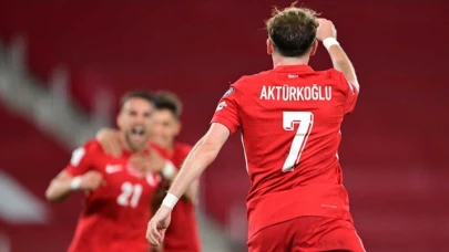 Kerem Aktürkoğlu'nun golü sonrası dikkat çeken görüntü! Yunus Akgün...