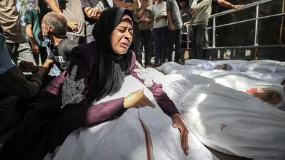 İsrail'in Gazze'ye bugün düzenlediği saldırılarda hayatını kaybedenlerin sayısı 100’ü geçti