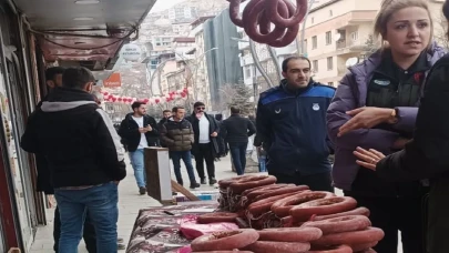 Bakanlık açıkladı: Sucukta sakatat, çayda gıda boyası tespit edildi!