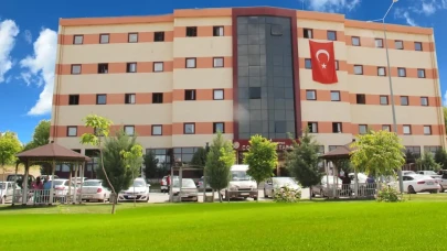 Devlet hastanesi doktoru para vermeyeni rehin aldı, veresiye defteri tuttu