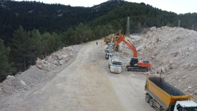Antalya-Konya kara yolu 9 saatlik çalışmanın ardından trafiğe açıldı