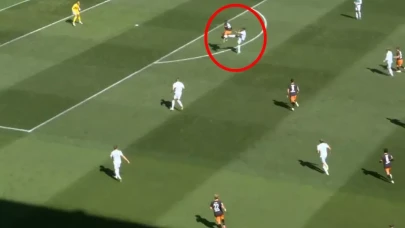 Maçın 22. saniyesinde kırmızı kart! Lig tarihine geçti